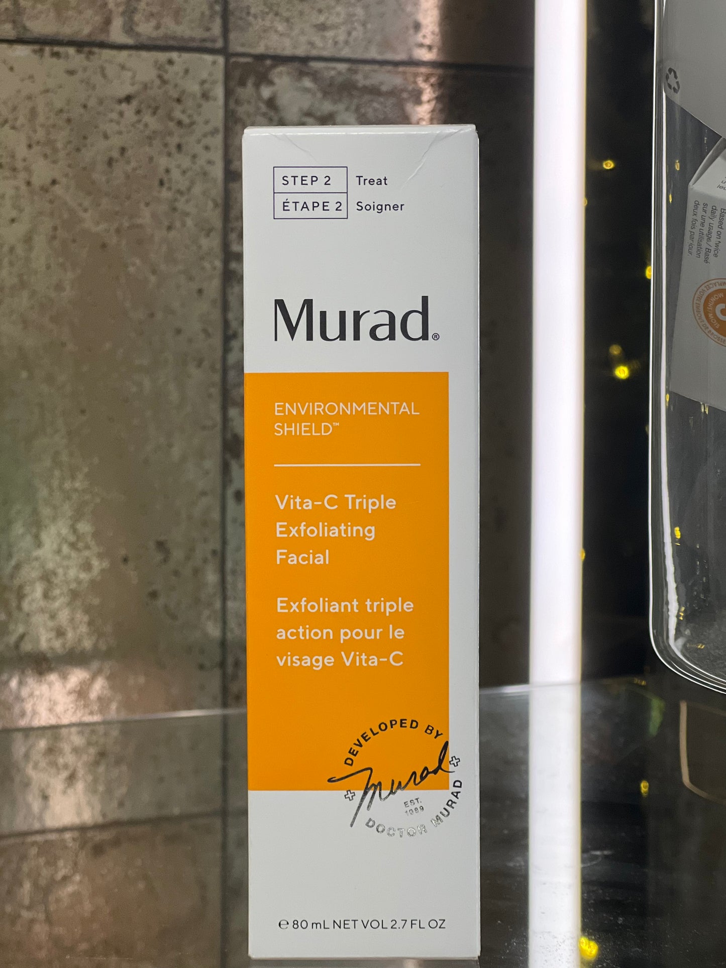 Vitamin C Exfoliating Facial
